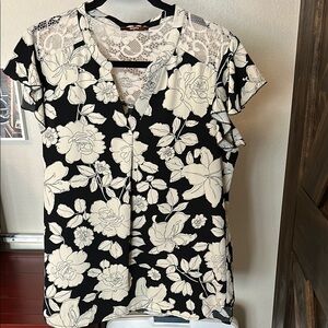 Cream Graphic Cap Sleeve Blouse with Notched Collar